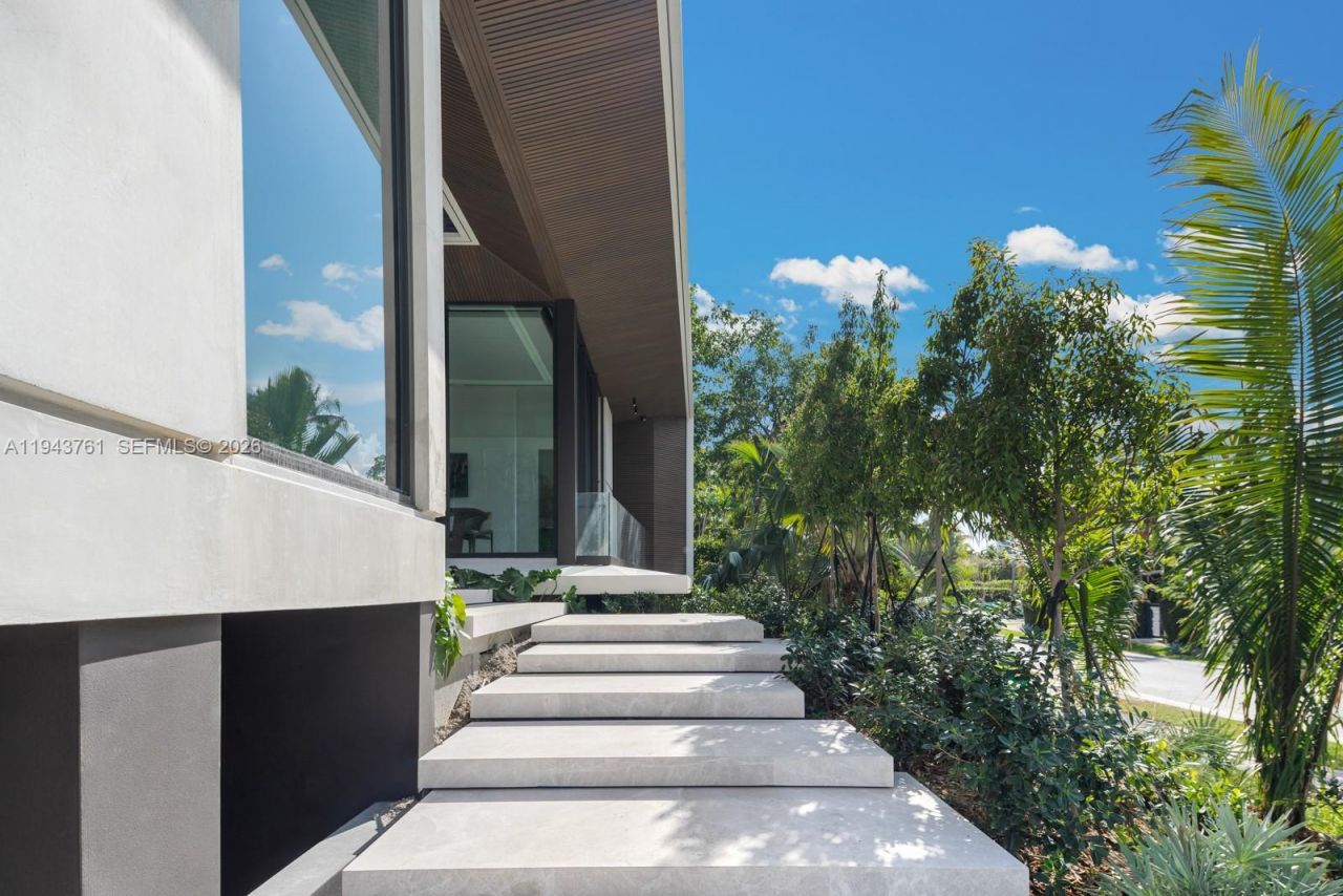 217 E Rivo Alto Dr, Miami Beach, FL 33139 Photo