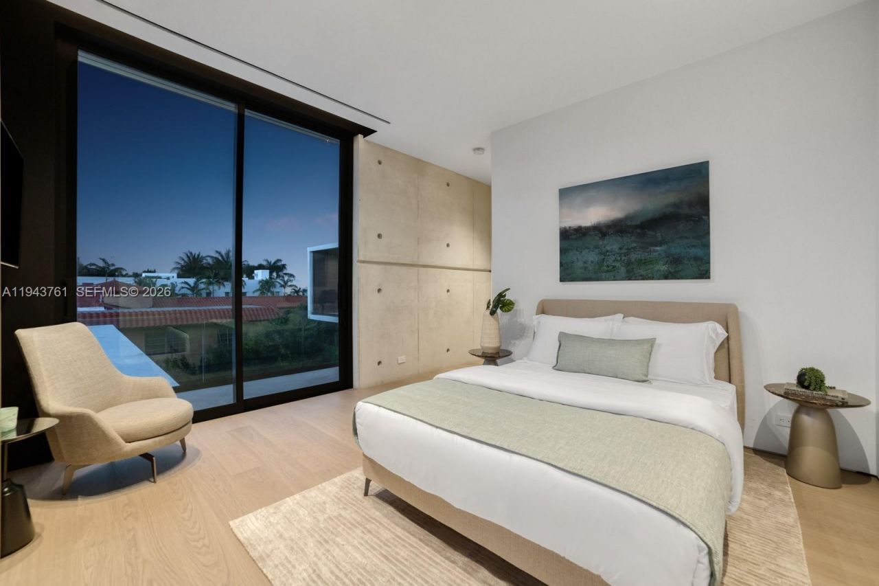 217 E Rivo Alto Dr, Miami Beach, FL 33139 Photo