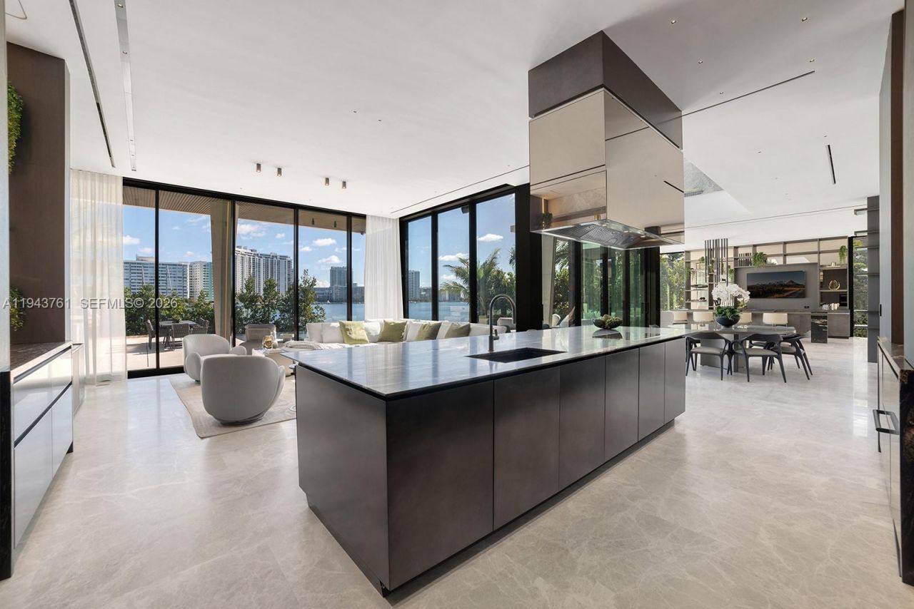 217 E Rivo Alto Dr, Miami Beach, FL 33139 Photo