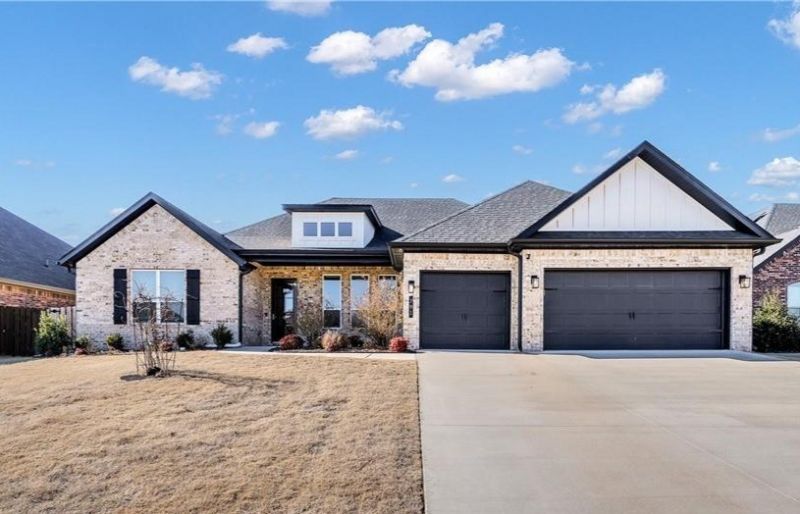 791 Brunello Circle, Tontitown, AR 72762 Main Photo