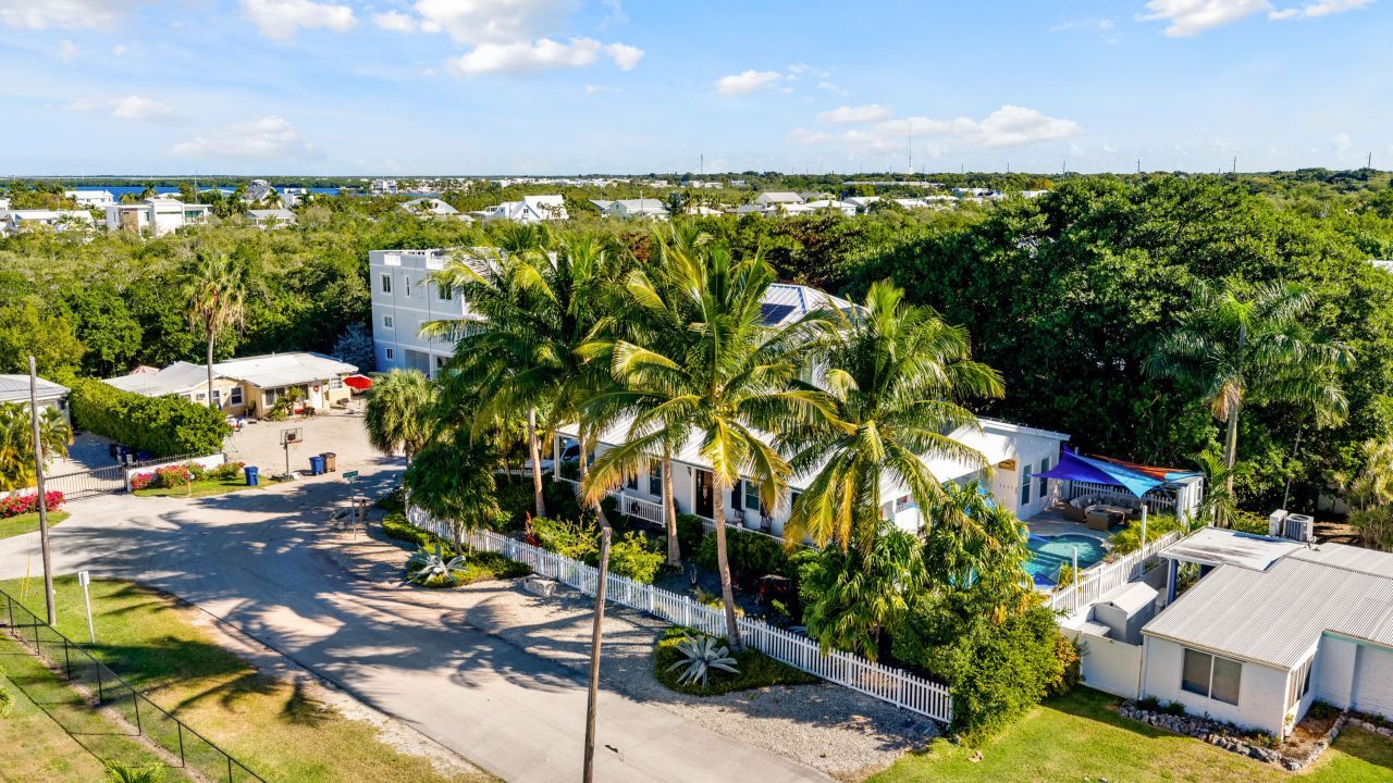 65 Tarpon Avenue, Key Largo, FL 33037 Photo
