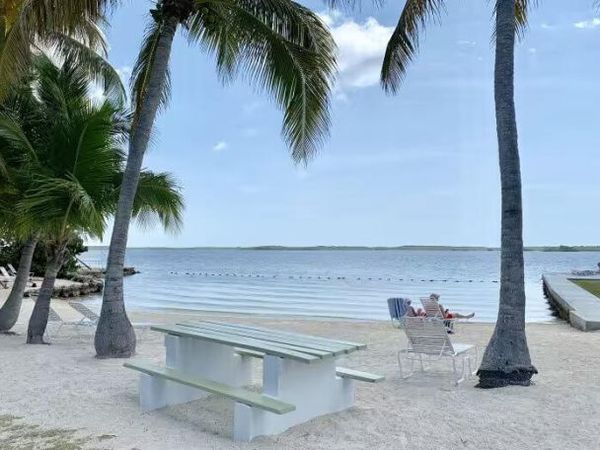 67 Jewfish Avenue, KEY LARGO, FL 33037