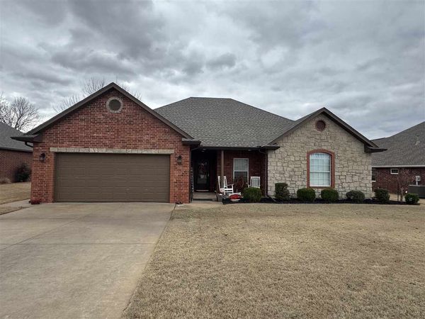 308 Fairway Drive, Perkins, OK 74059