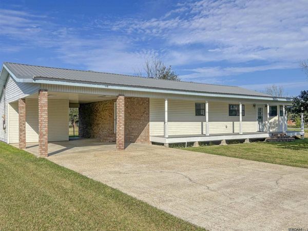 113 Gus St, Belle Rose, LA 70341