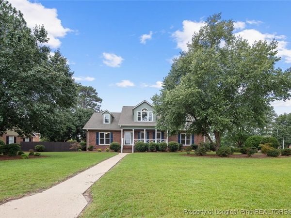 2800 Selhurst Drive, Fayetteville, NC 28306