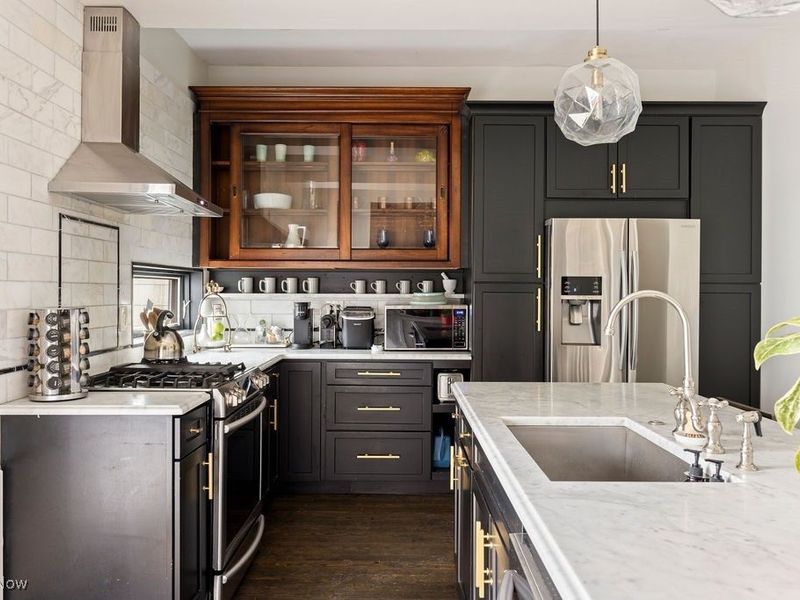 3805 Whitman Avenue, Cleveland, OH 44113 Photo 11