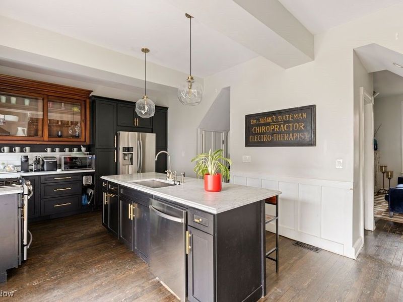 3805 Whitman Avenue, Cleveland, OH 44113 Photo 13