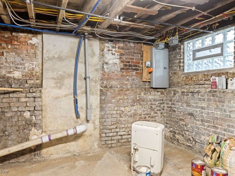 3805 Whitman Avenue, Cleveland, OH 44113 Photo 33