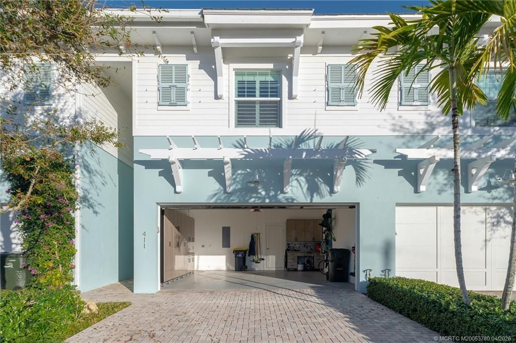 411 SE High School Avenue, Stuart, FL 34994 Photo