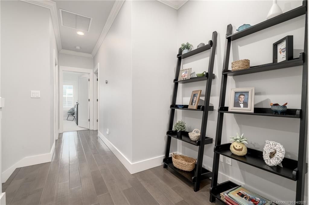 411 SE High School Avenue, Stuart, FL 34994 Photo