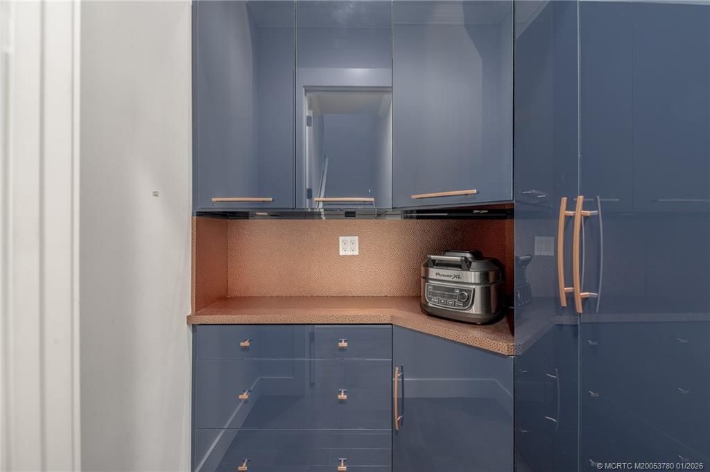 411 SE High School Avenue, Stuart, FL 34994 Photo