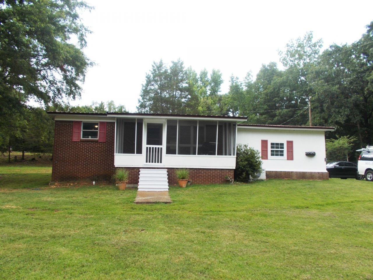 979 Highlander Rd, Camden, TN 38320 Main Photo