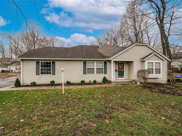 2738 Stockman Court, Stow, OH 44224
