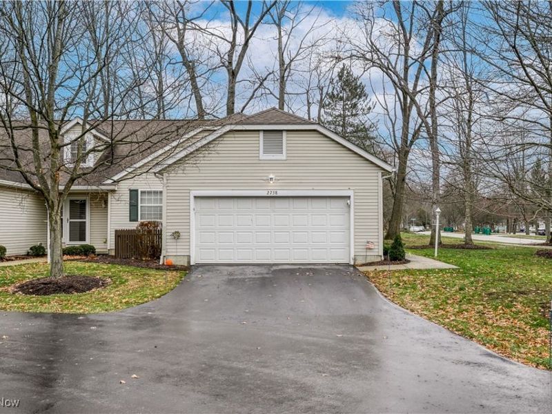 2738 Stockman Court, Stow, OH 44224 Photo 2