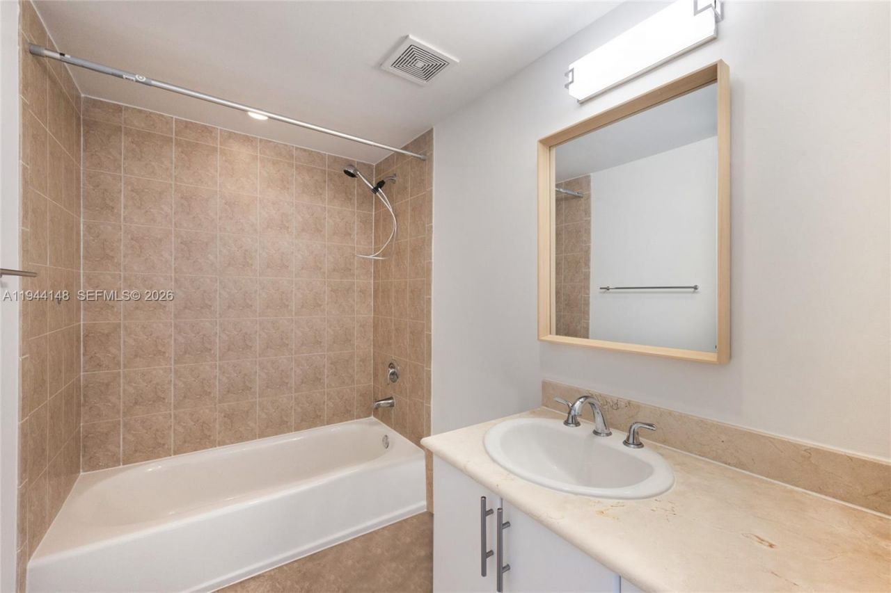 10350 W Bay Harbor Dr, Unit 9N, Bay Harbor Islands, FL 33154 Photo