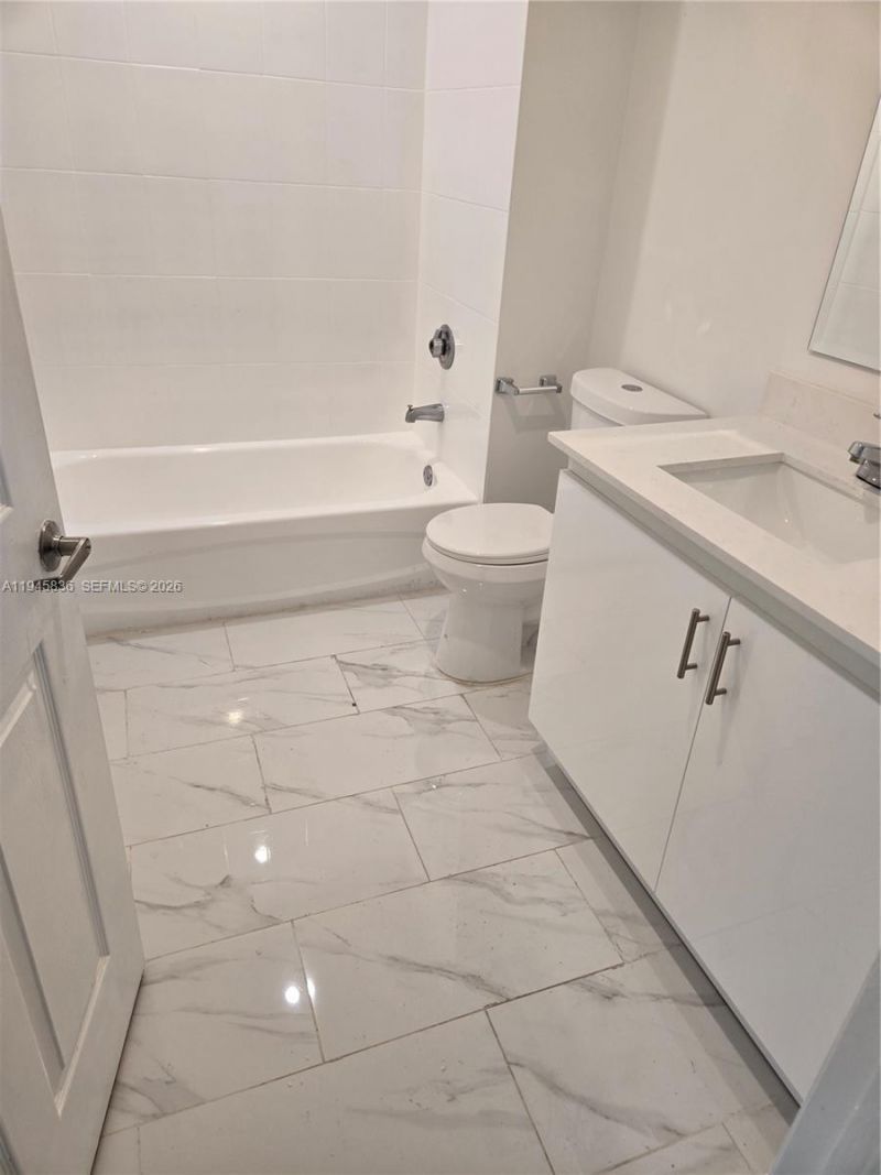 275 NE 18th St, Unit 503, Miami, FL 33132 Photo