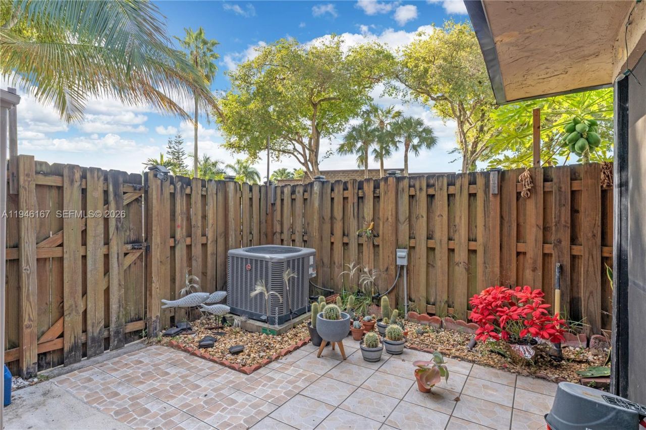 14209 SW 94th Cir Ln, Unit 103-7, Miami, FL 33186 Photo