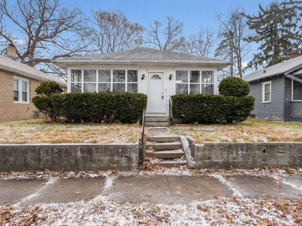 1322 Johnson Street, South Bend, IN 46628