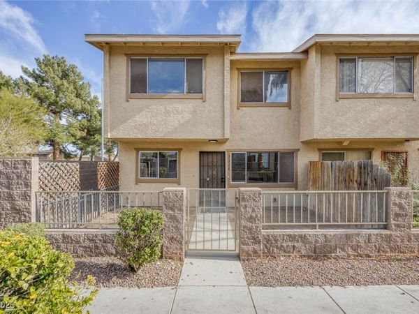 2228 Silver Pine Drive, Las Vegas, NV 89108