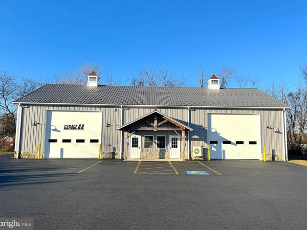 145 N MOYER STREET, ANNVILLE, PA 17003