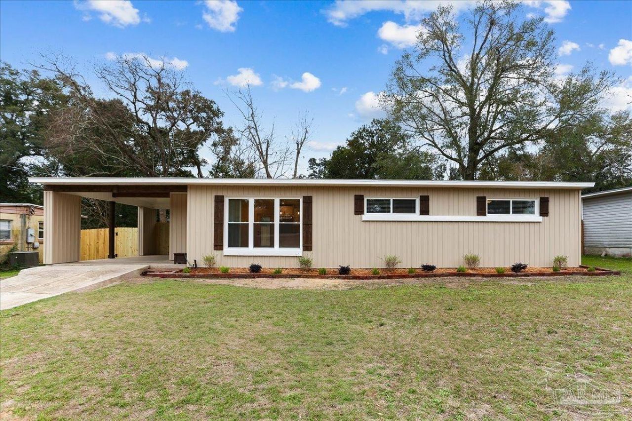 207 Alton Rd, Pensacola, FL 32507 Main Photo