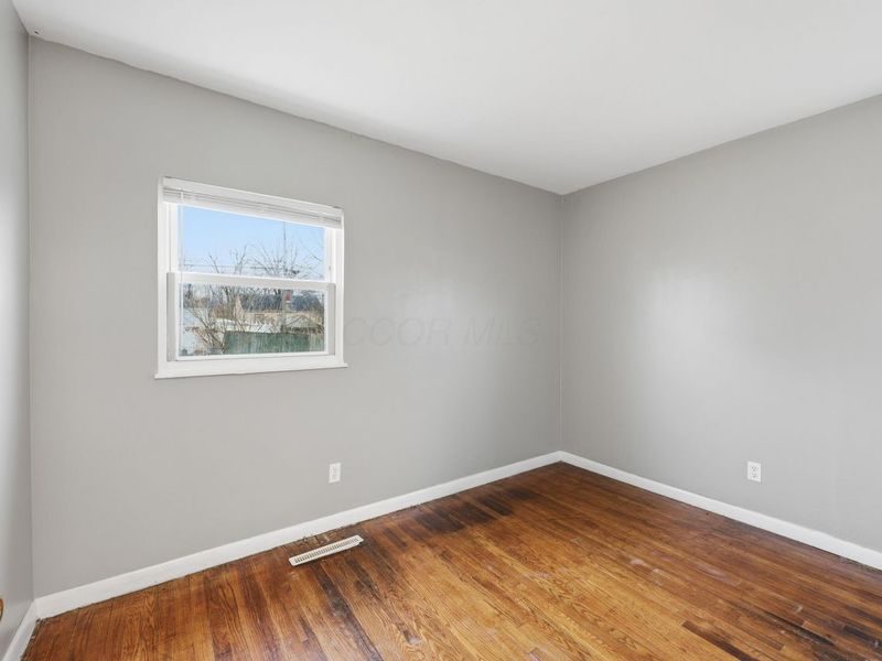 2288 Hiawatha Park Drive, Columbus, OH 43211 Photo 14