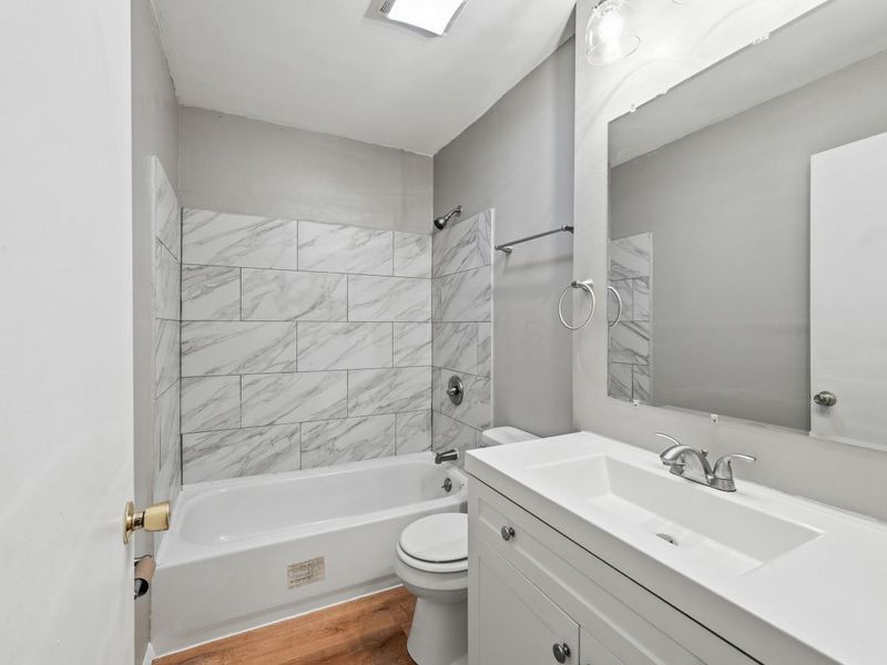 2288 Hiawatha Park Drive, Columbus, OH 43211 Photo 16