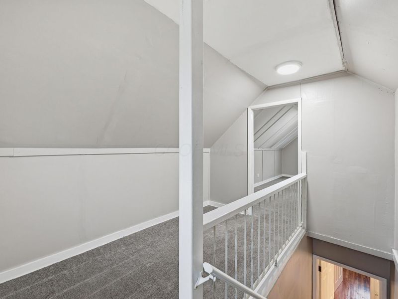 2288 Hiawatha Park Drive, Columbus, OH 43211 Photo 17