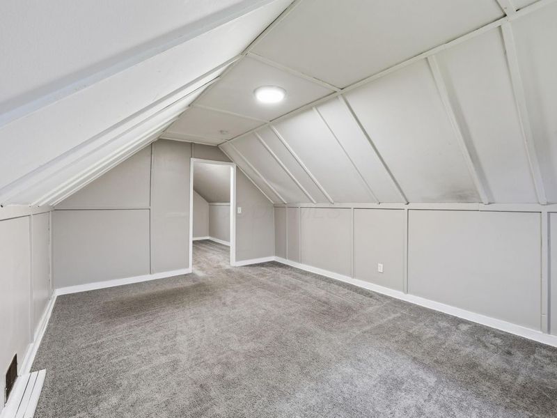 2288 Hiawatha Park Drive, Columbus, OH 43211 Photo 21