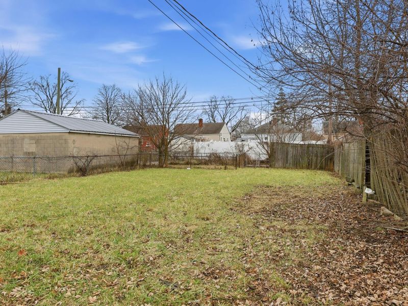 2288 Hiawatha Park Drive, Columbus, OH 43211 Photo 25