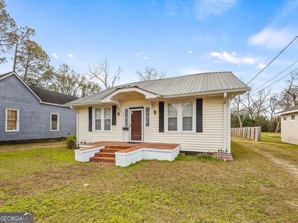 517 N Masonic Street, Millen, GA 30442