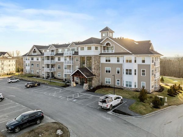 3 Longview Drive, Unit 305, Atkinson, NH 03811