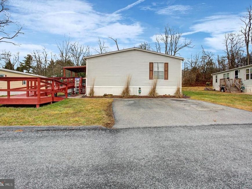 156 Linda Drive, New Oxford, PA 17350 Main Photo