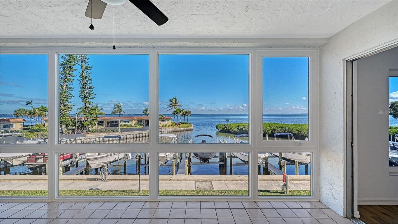 4960 Gulf Of Mexico Drive, Unit 204, Longboat Key, FL 34228 Main Photo