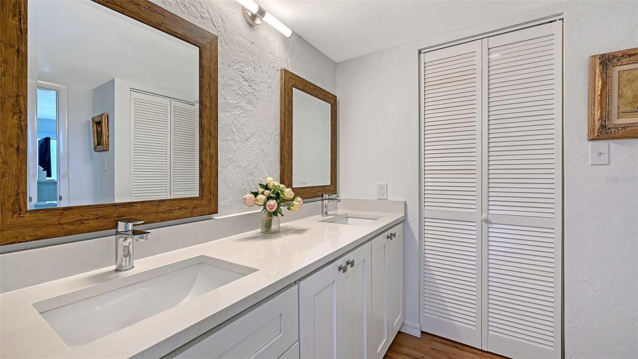 4960 Gulf Of Mexico Drive, Unit 204, Longboat Key, FL 34228 Photo