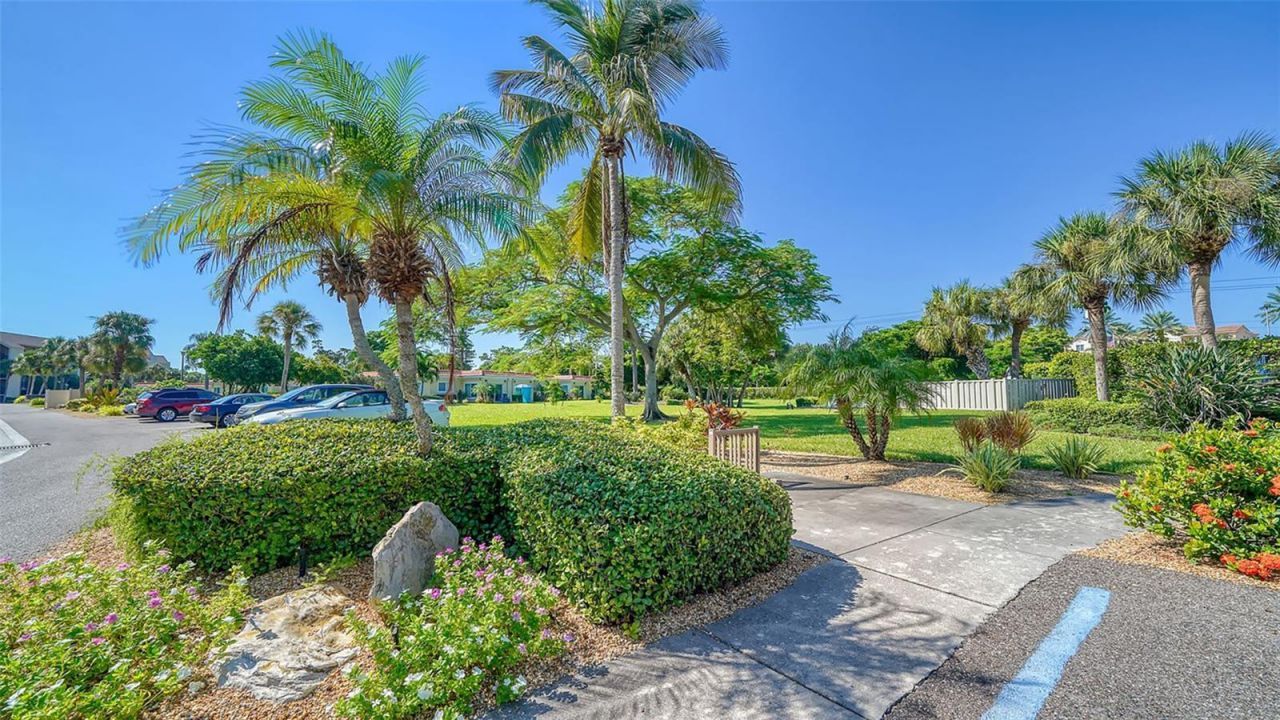 4960 Gulf Of Mexico Drive, Unit 204, Longboat Key, FL 34228 Photo