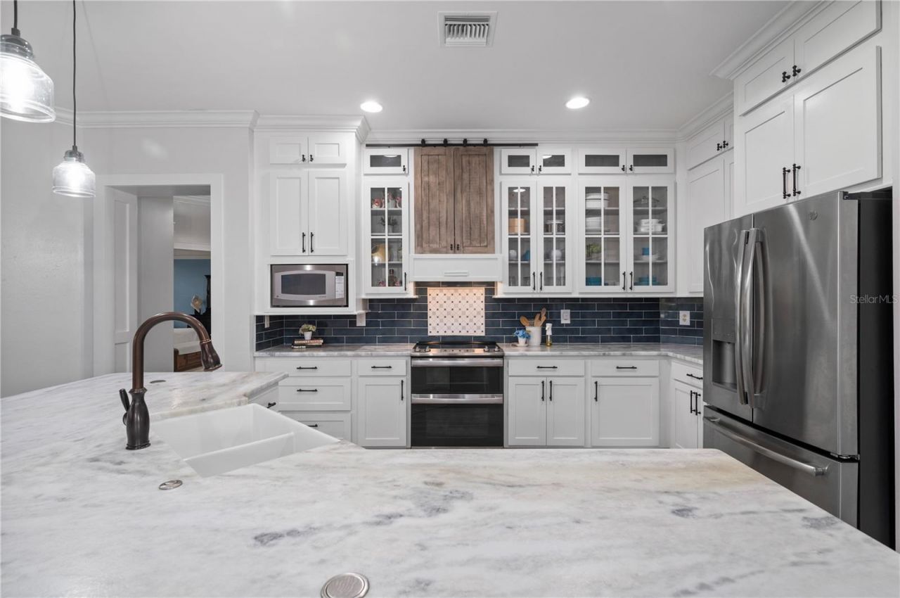 12741 SW Pembroke Circle S, Lake Suzy, FL 34269 Photo