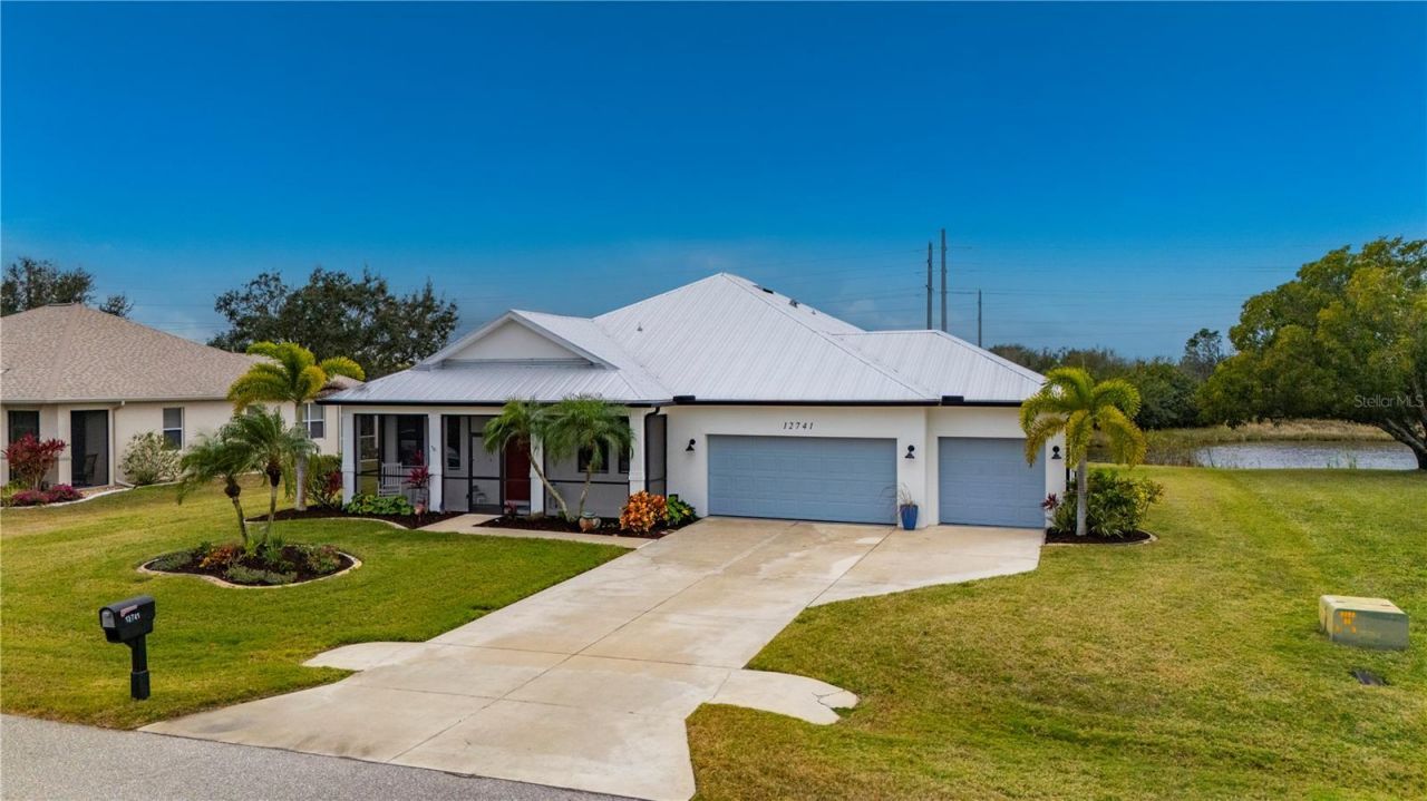 12741 SW Pembroke Circle S, Lake Suzy, FL 34269 Photo