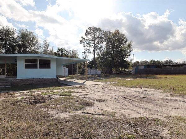 1389 NW 7TH LANE, LAKE PANASOFFKEE, FL 33538