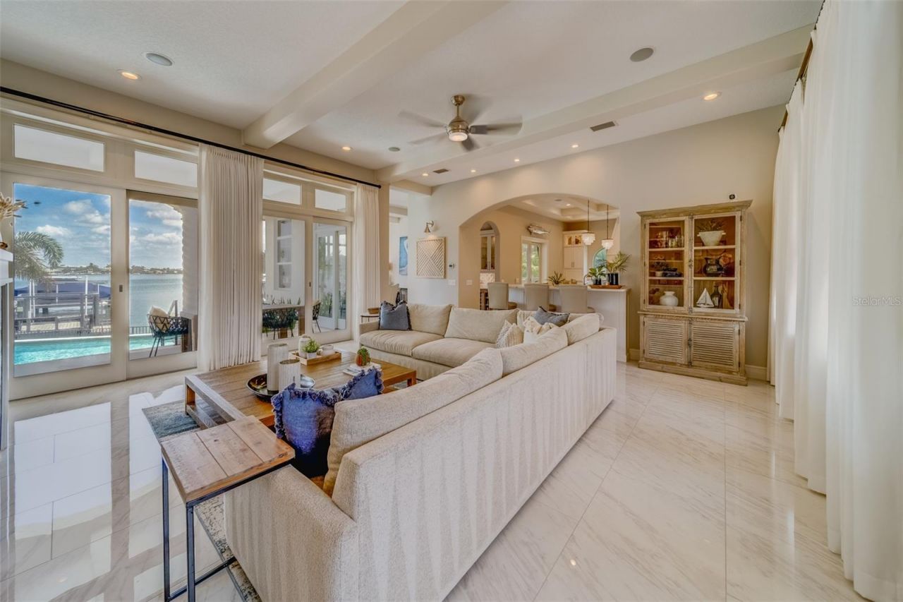 362 41st Avenue, Saint Pete Beach, FL 33706 Photo