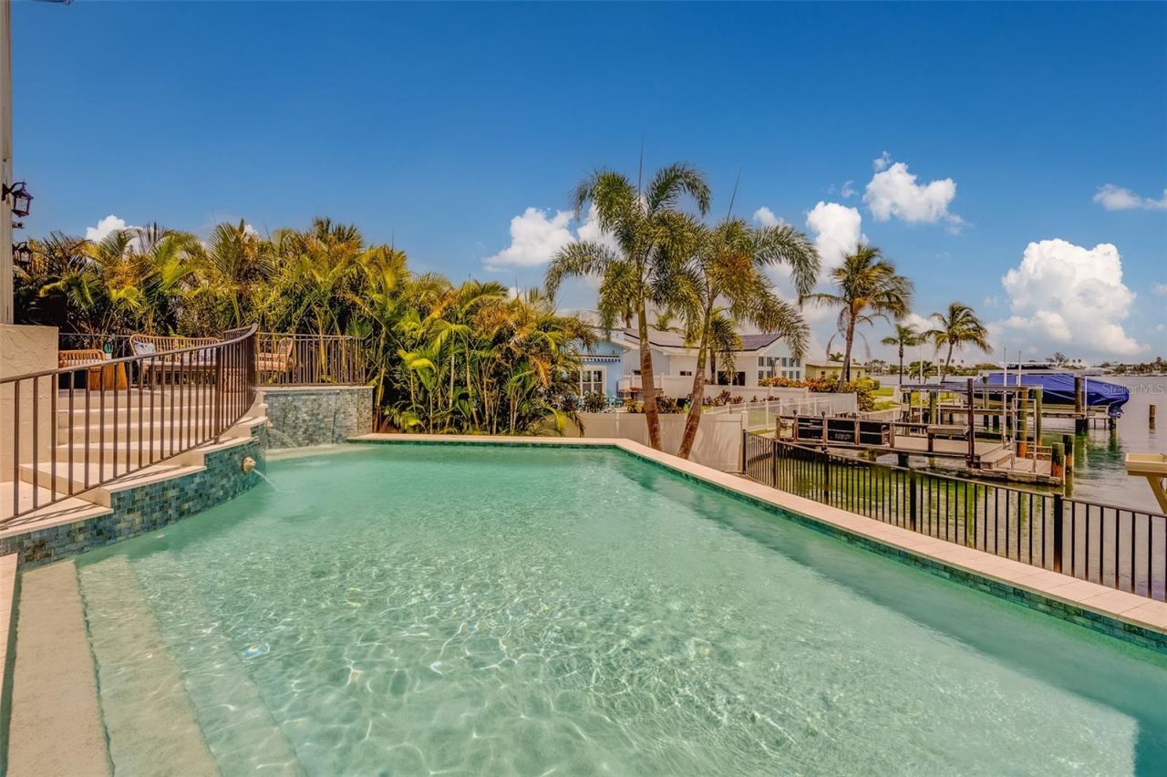 362 41st Avenue, Saint Pete Beach, FL 33706 Photo