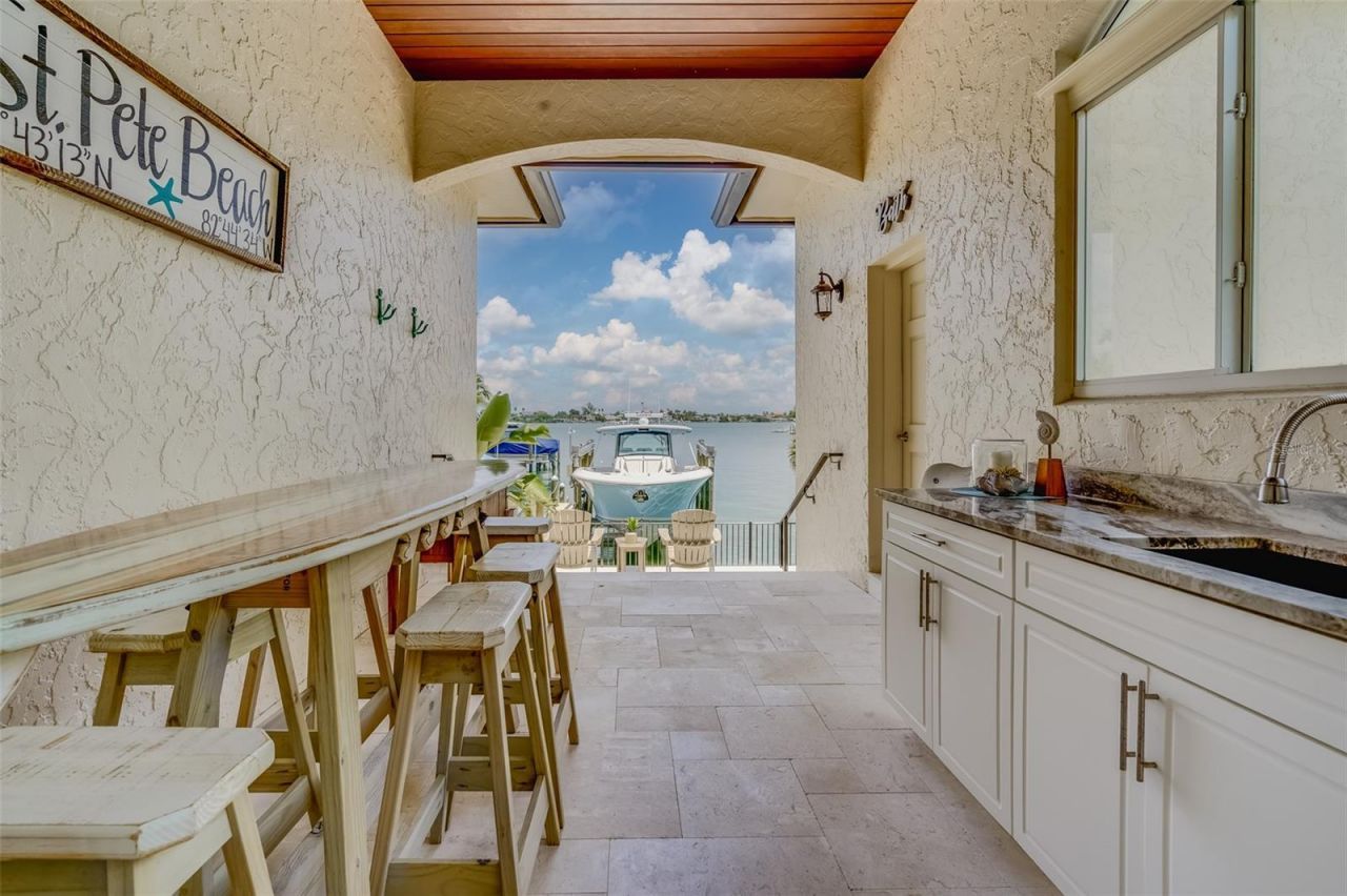 362 41st Avenue, Saint Pete Beach, FL 33706 Photo