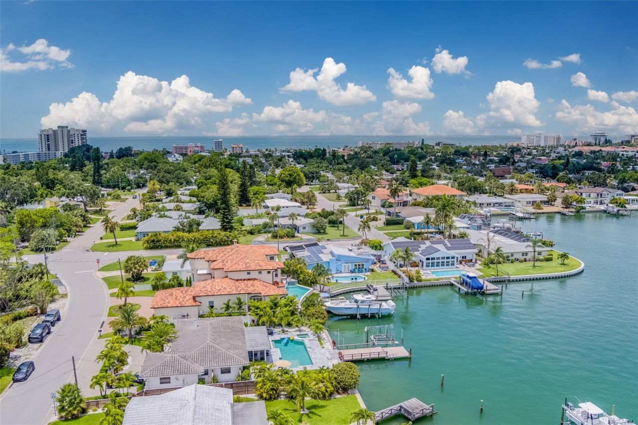 362 41st Avenue, Saint Pete Beach, FL 33706 Photo