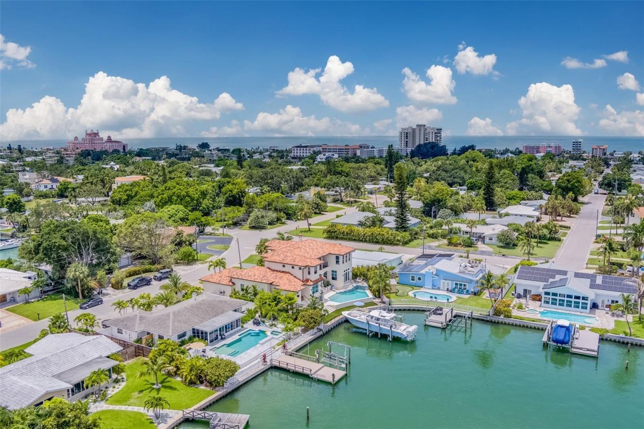 362 41st Avenue, Saint Pete Beach, FL 33706 Photo