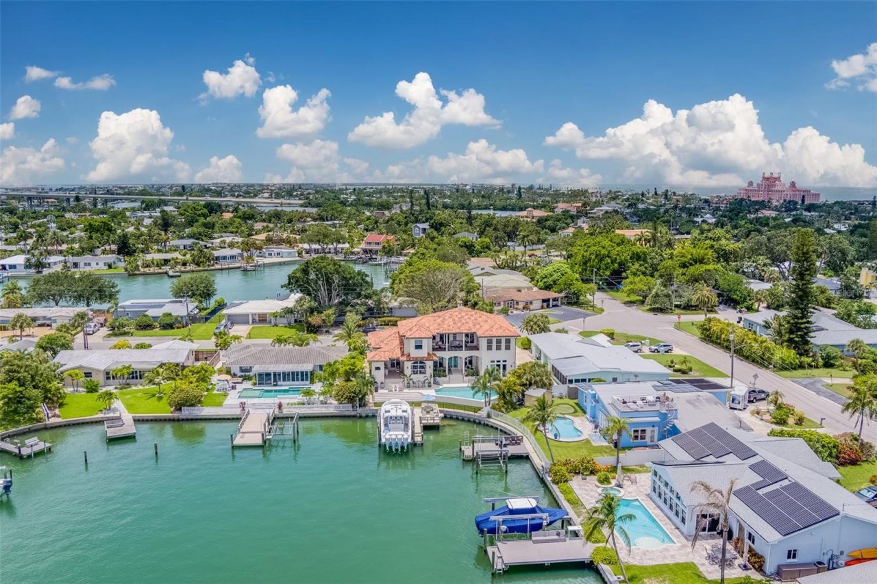 362 41st Avenue, Saint Pete Beach, FL 33706 Photo