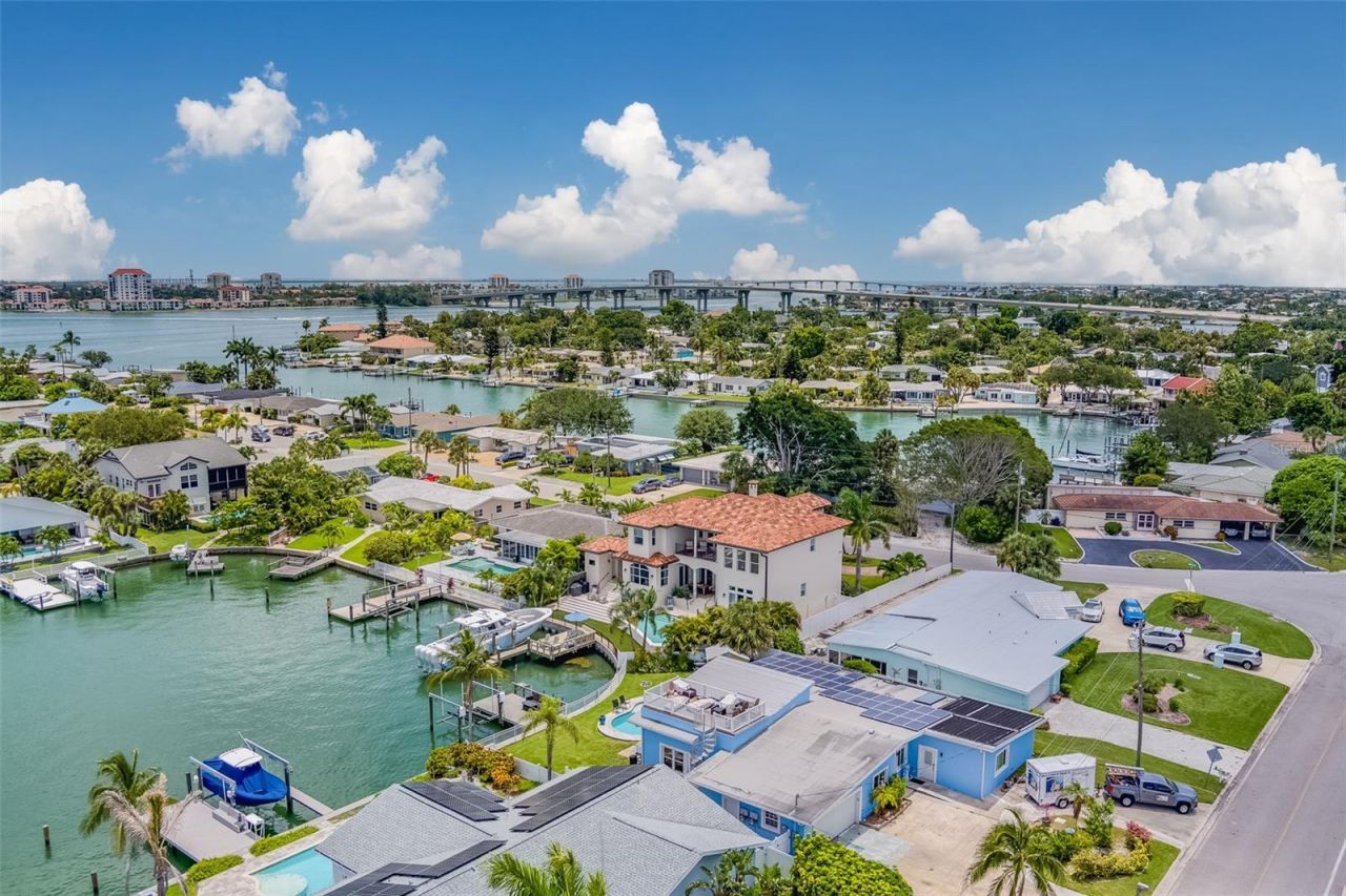 362 41st Avenue, Saint Pete Beach, FL 33706 Photo