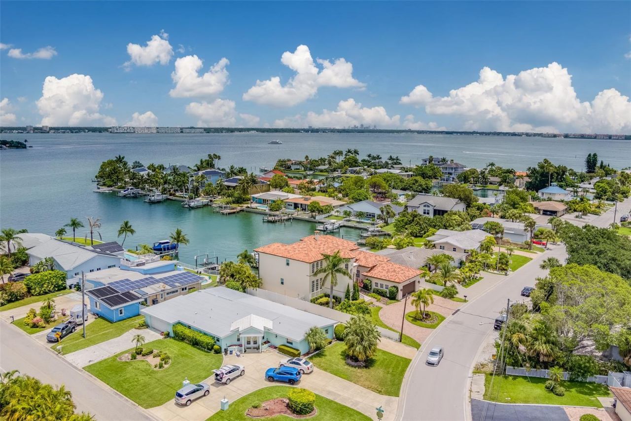 362 41st Avenue, Saint Pete Beach, FL 33706 Photo