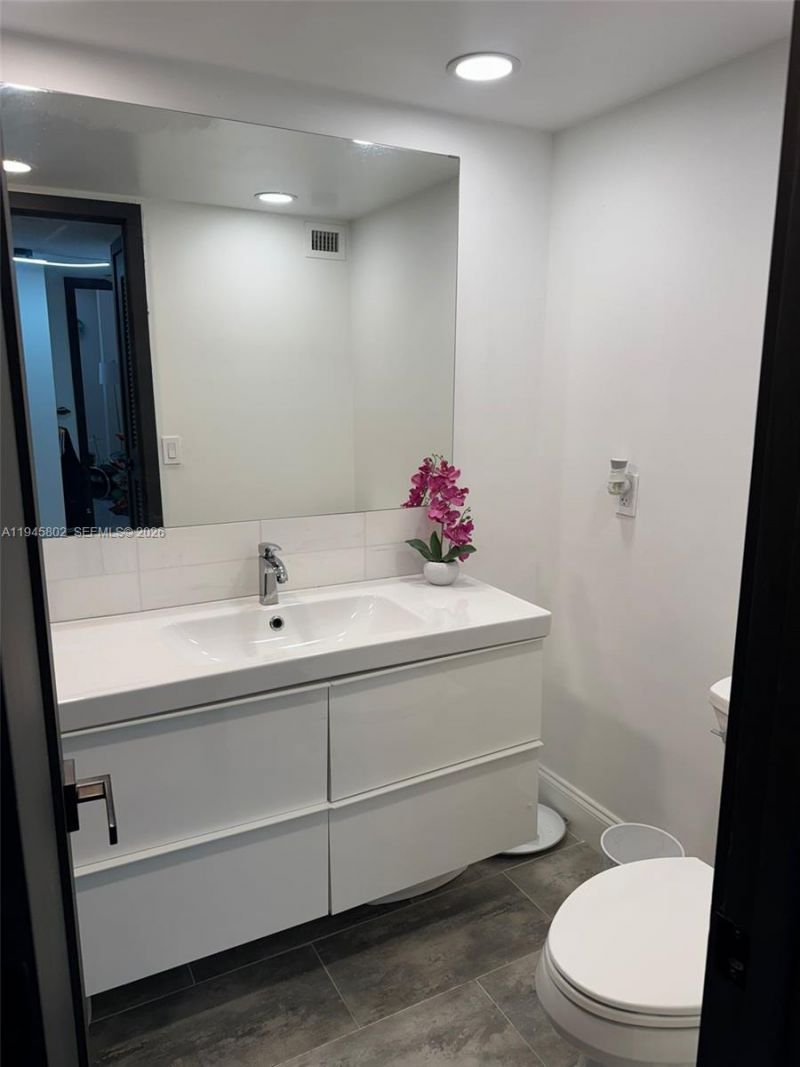 2750 NE 183rd St, Unit 705, Aventura, FL 33160 Photo