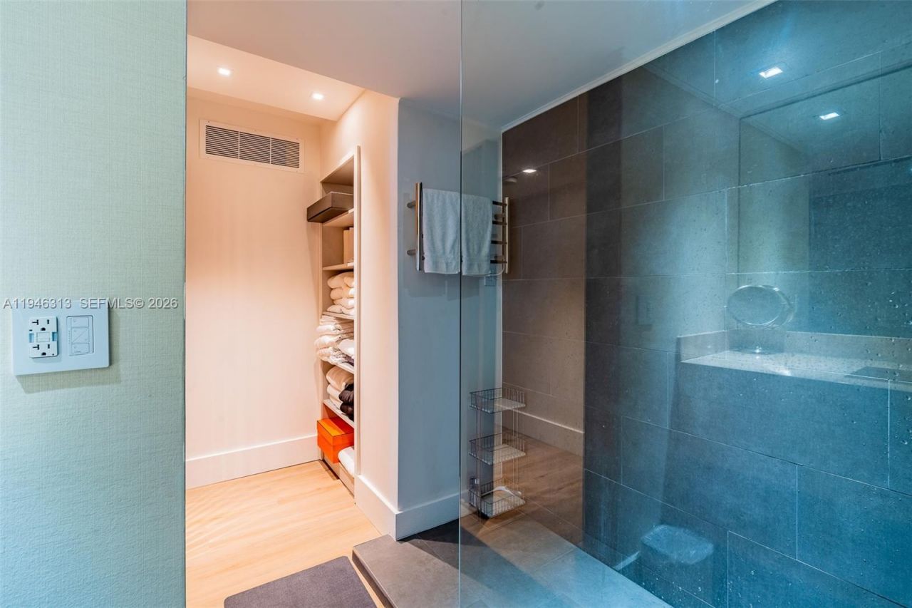 2301 Collins Ave, Unit 719, Miami Beach, FL 33139 Photo