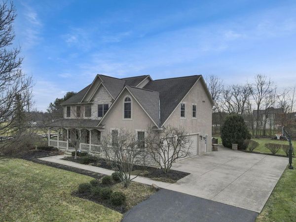 6068 Streamside Drive, Galena, OH 43021